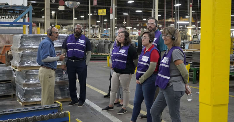 Avenue Scholars tours Lozier, discusses supporting students in Precision Machining and Electrical Mechanical – Maintenance