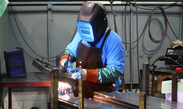 Lozier Display Shelving Manufacturing